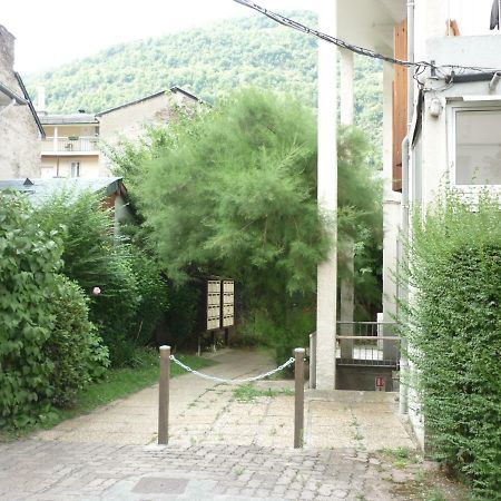 Le Pardeilhan Appt Chaleureux, Lumineux Avec Terrasse Et Parking En Coeur De Ville Bagneres-de-Luchon Exterior photo