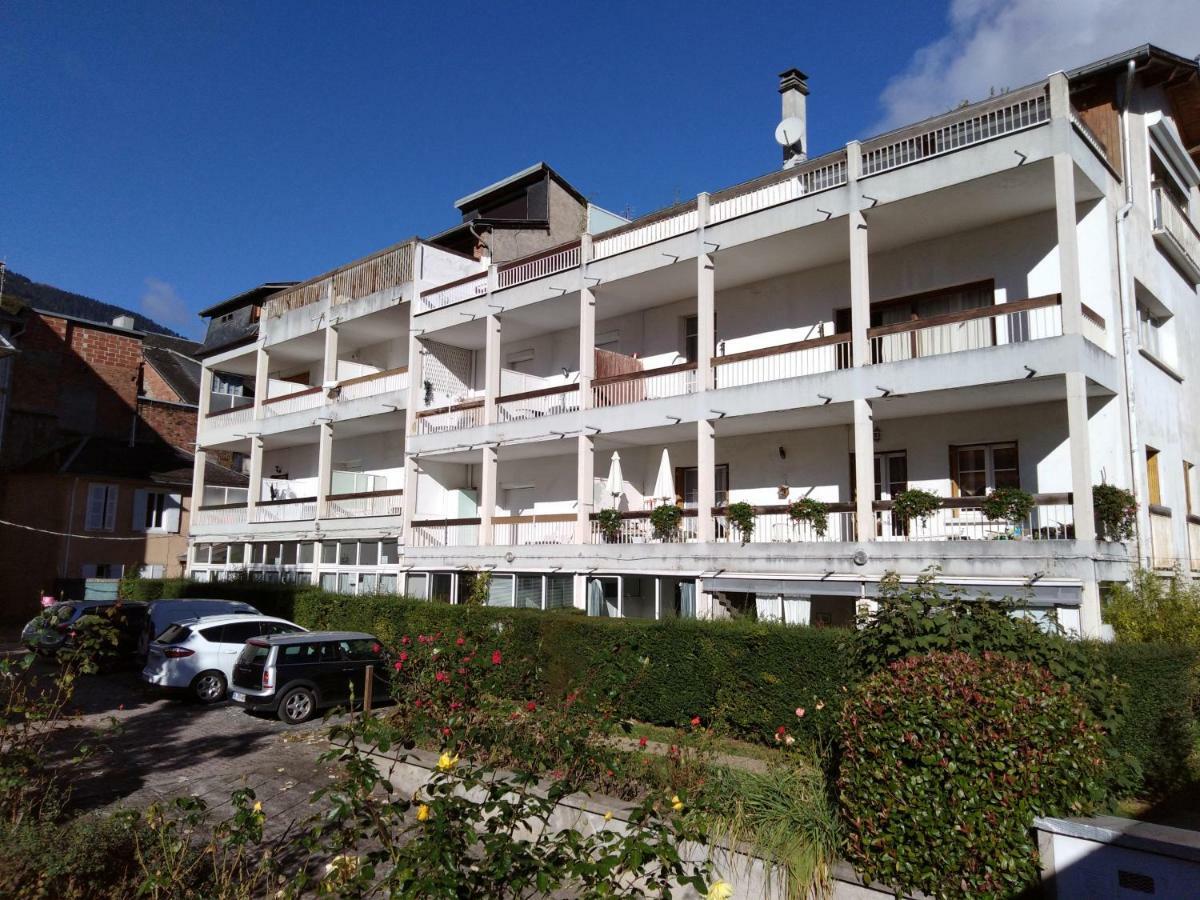 Le Pardeilhan Appt Chaleureux, Lumineux Avec Terrasse Et Parking En Coeur De Ville Bagneres-de-Luchon Exterior photo